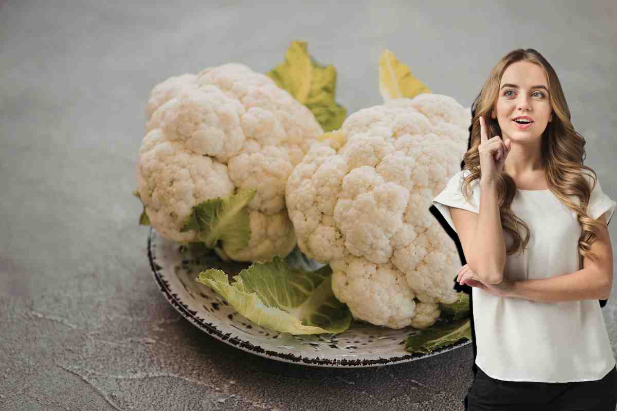 cavolfiore su un tavolo di cucina