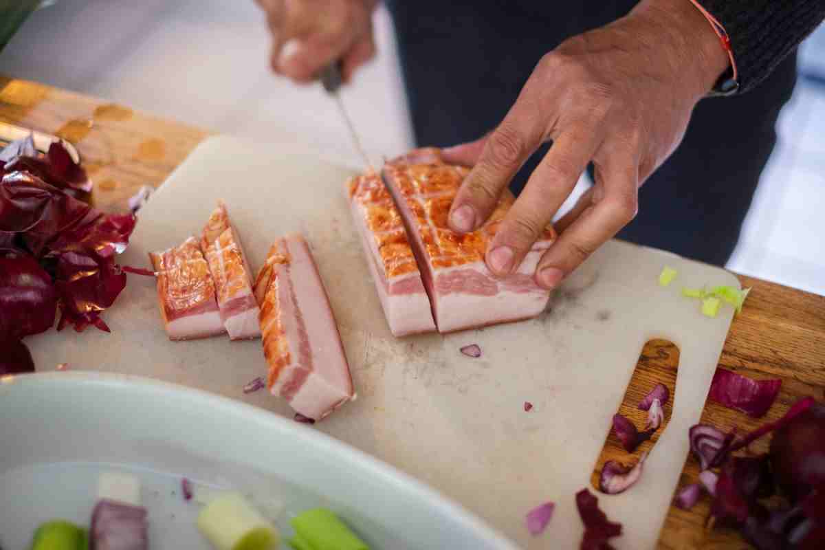 tagliare il guanciale